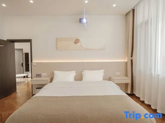 2 Bedrooms Suite