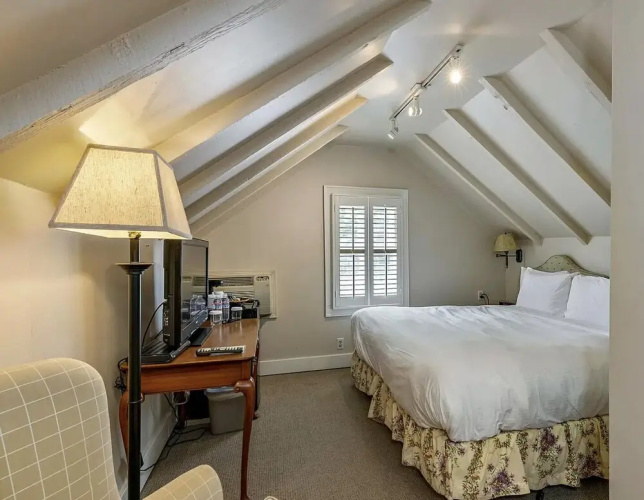 McCully House Inn