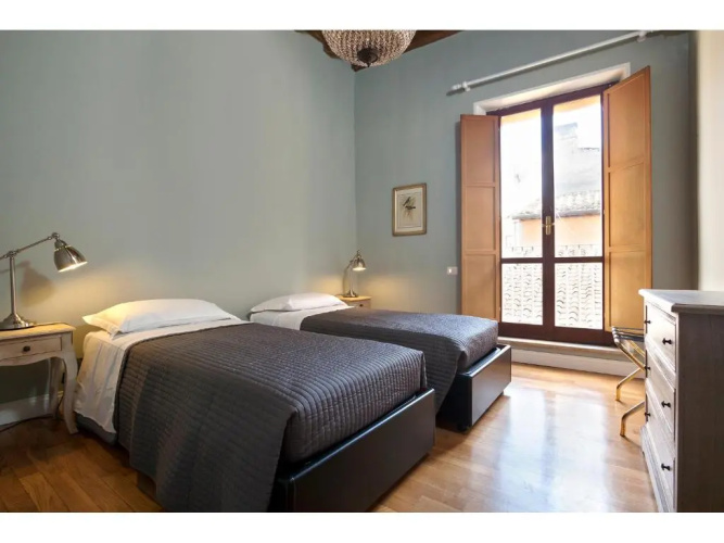 Apartments Via Giulia