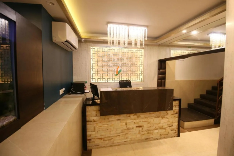 FabHotel Park Palace Mandvi