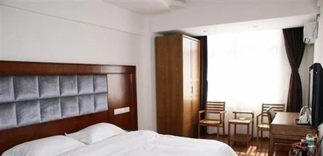 Kunming Yingrong Impression Hotel