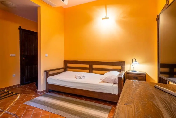 Luxury Triple room