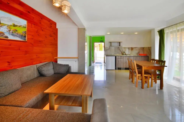 Comfortable Holiday Home With a Private Garden