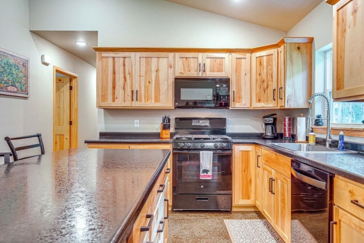 3 Bedrooms Cottage