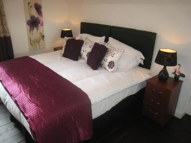 6 Bedrooms Cottage