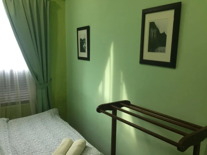 1511 Guest House