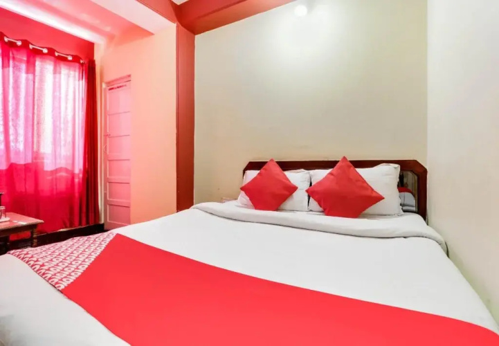 OYO Rooms Circular Road Valley View