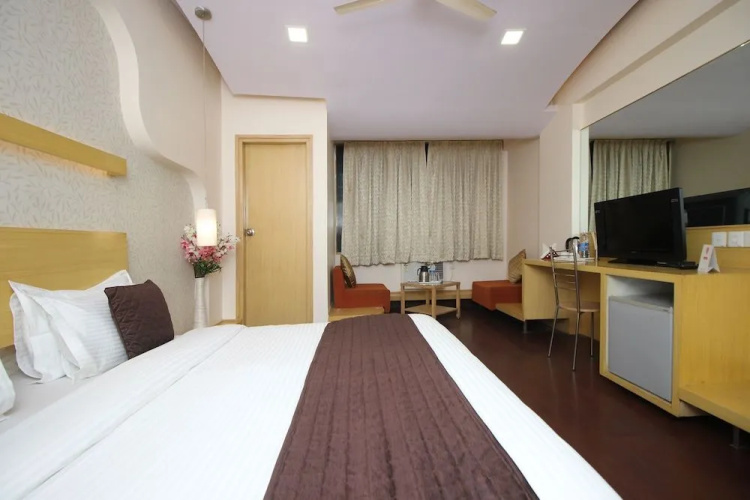 Hotel Blue Heaven