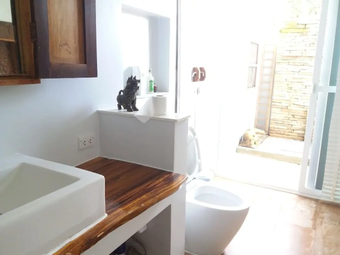 2 Bedrooms Villa