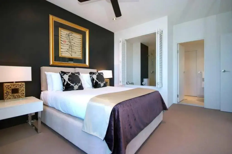 301 Harbour View