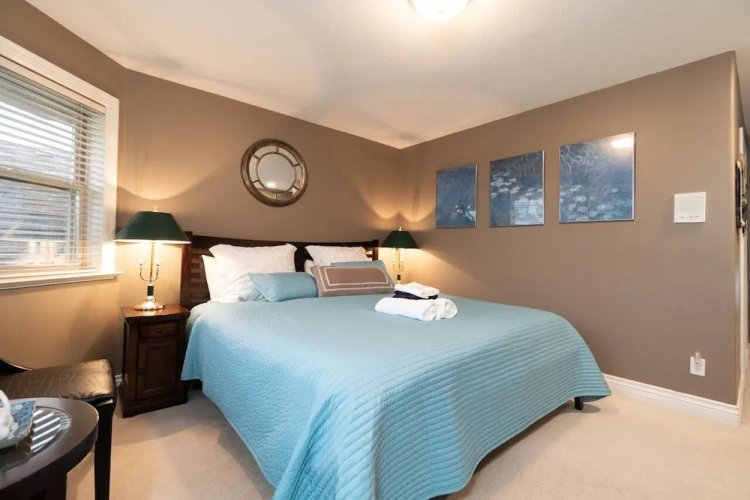 Standard Quadruple Family room