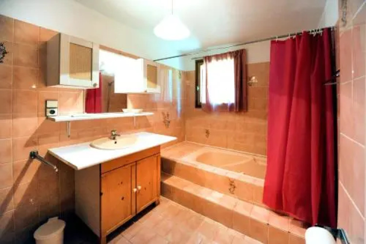 Apartment Levassaix 1