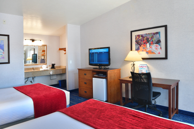 Best Western Lamplighter Inn And Suites At Sdsu photo 7