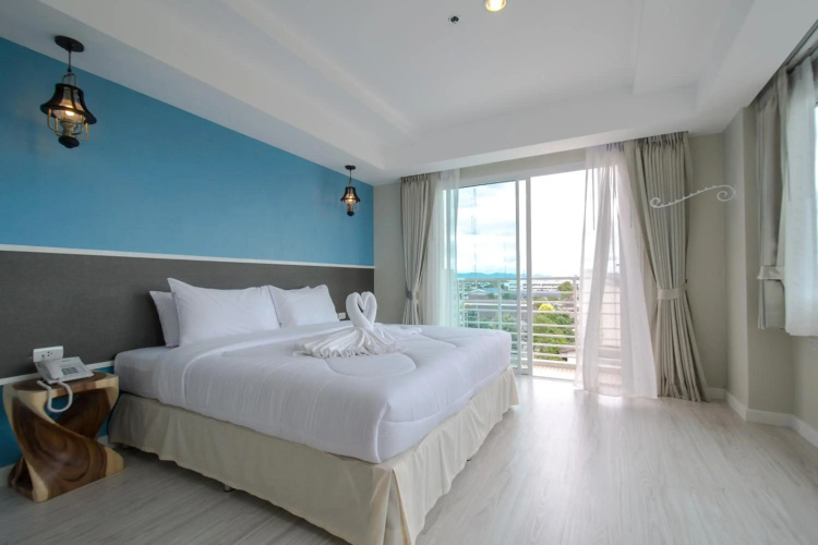Prachuap Grand Hotel