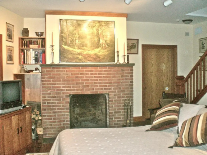 Whistler's Inn Bed & Breakfast