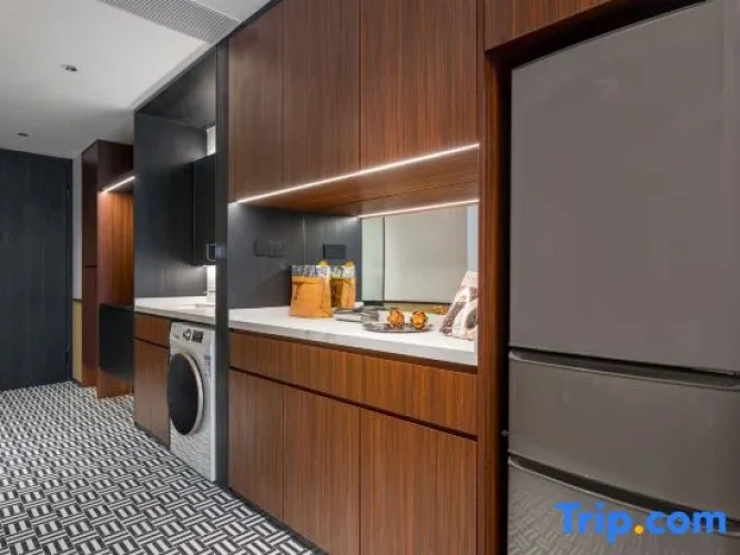 1 Bedroom Standard Suite