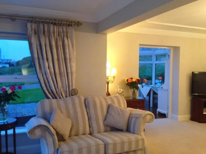 Standard Triple room with garden view