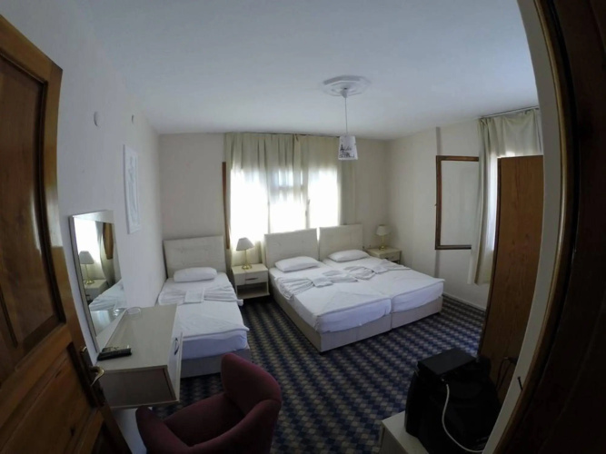 Karya Hotel