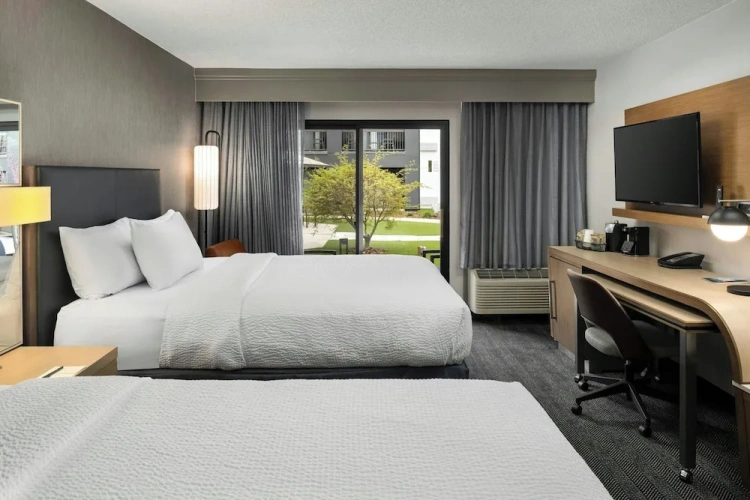Deluxe Quadruple room