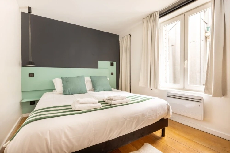 Deluxe Apartment
