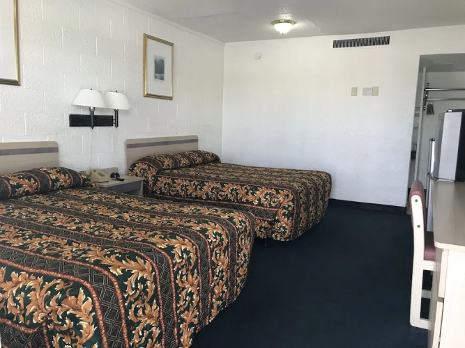 SuperLodge Motel