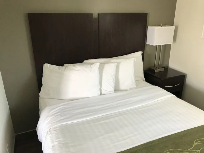 Hi View Inn & Suites