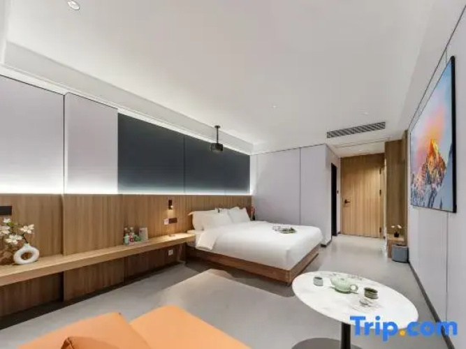 Yunmo Intelligent Audiovisual Hotel