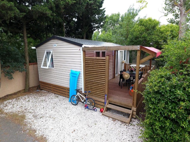 Deluxe Sextuple room