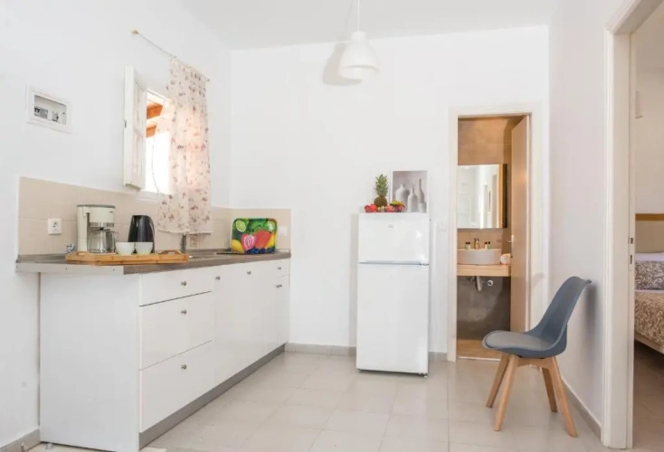 2 Bedrooms Apartment with garden view