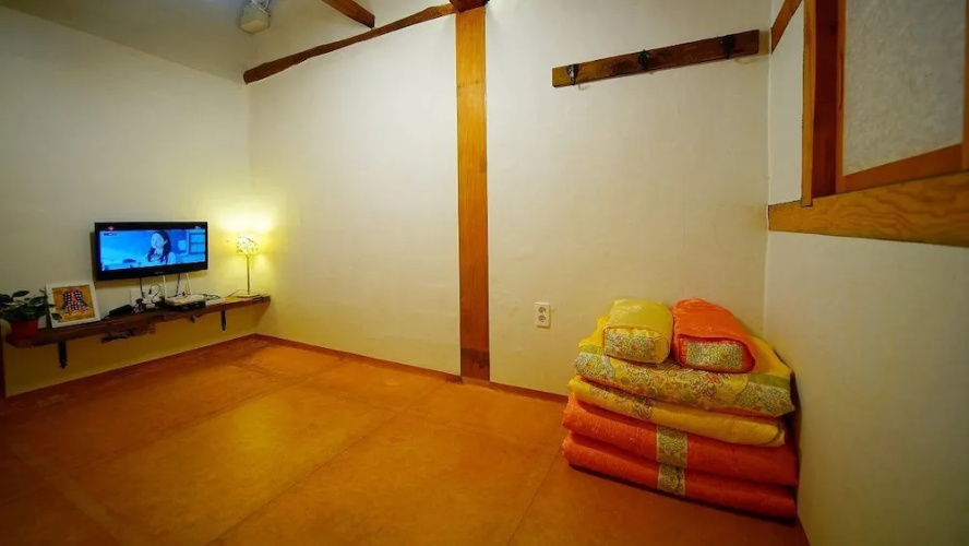 Jeonju Hanok Midam
