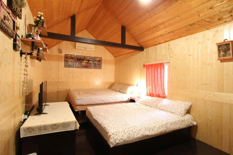 Curve Cottage