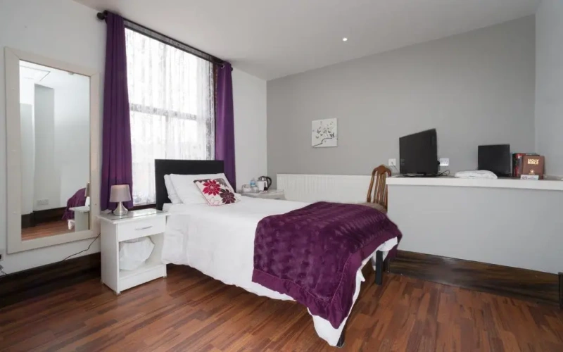 Standard Single room