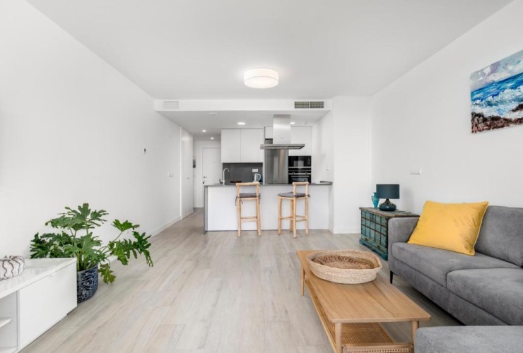 2 Bedrooms Apartment