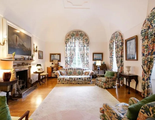 Villa Lennox