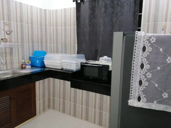 Baan Dear Home Stay