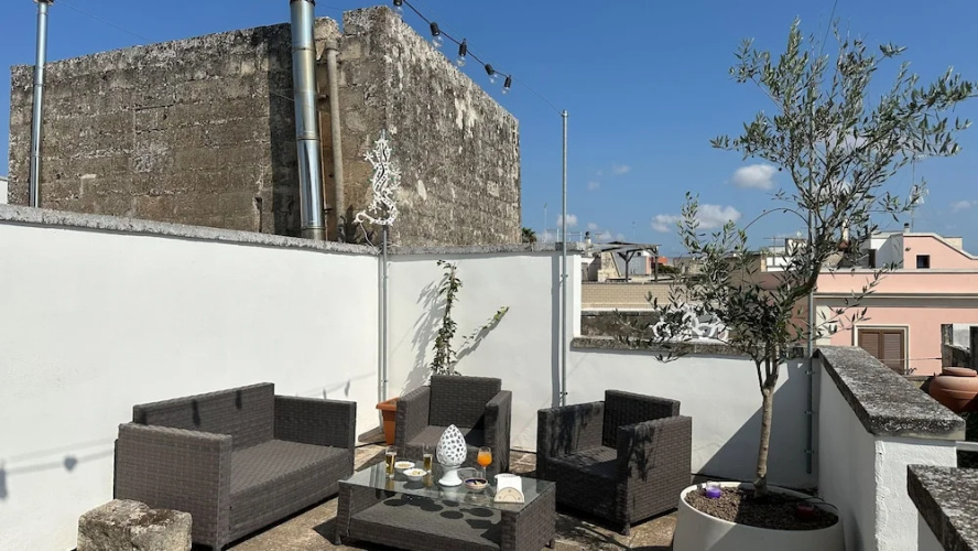 Welcomely - Celi Blu Apartments