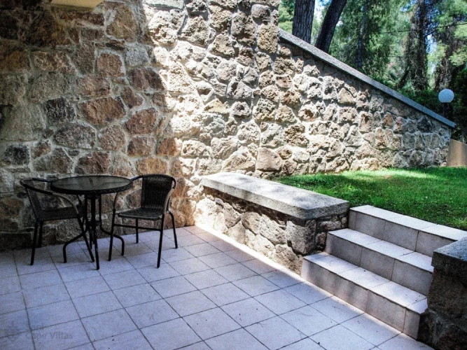 3 Bedrooms Apartment