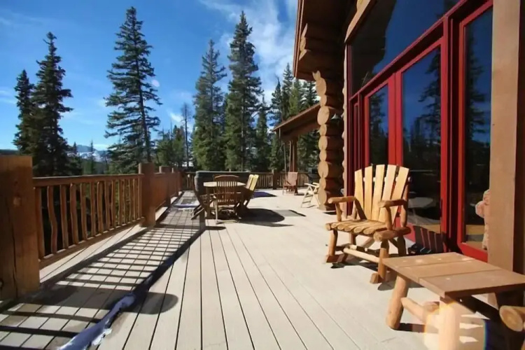Goldenview Lodge