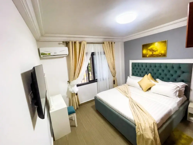 G&G Residency