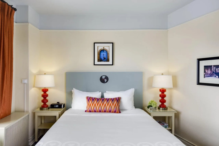 Found Hotel Carlton, Nob Hill