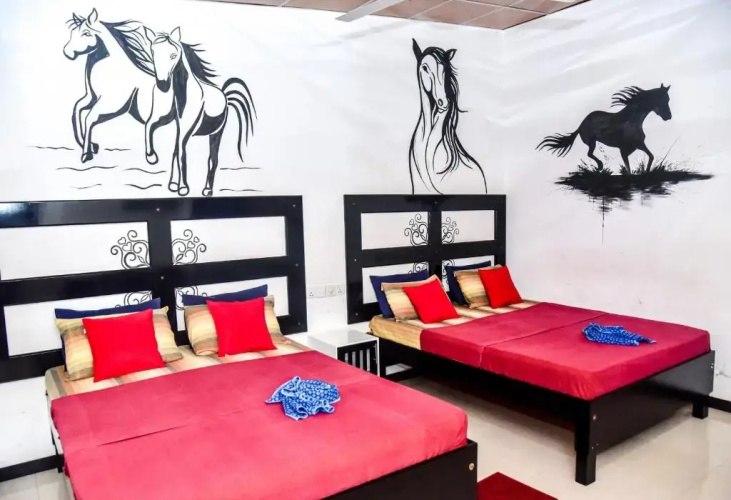 Isuru City Hotel