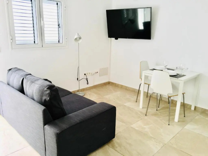 Apartamentos Anjomacar II