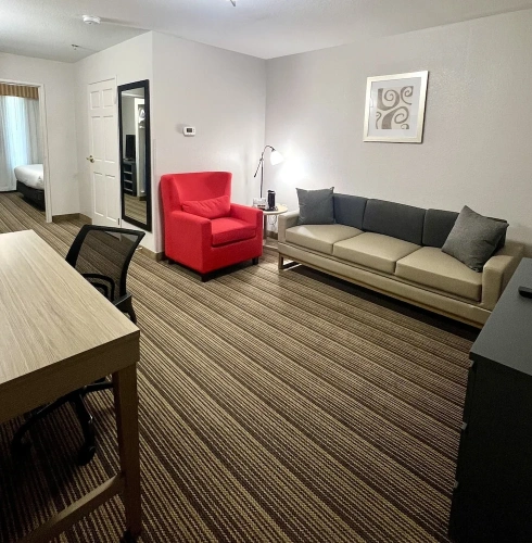 1 Bedroom Suite
