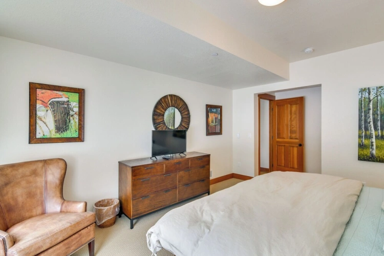 4 Bedrooms Standard room