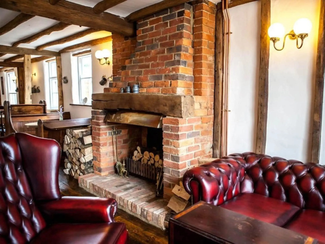 The Horse & Cart Inn