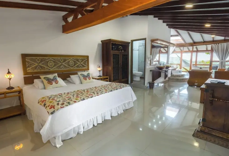 1 Bedroom Junior Suite with mountain view