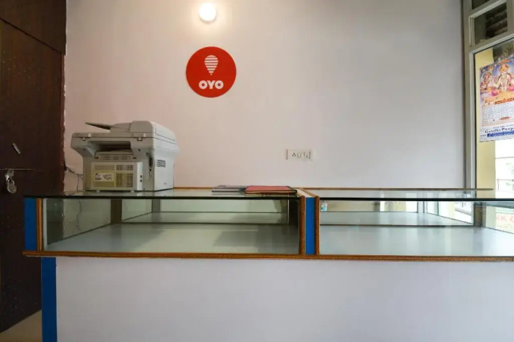 Hotel Sapphire Palace 2 by OYO Rooms