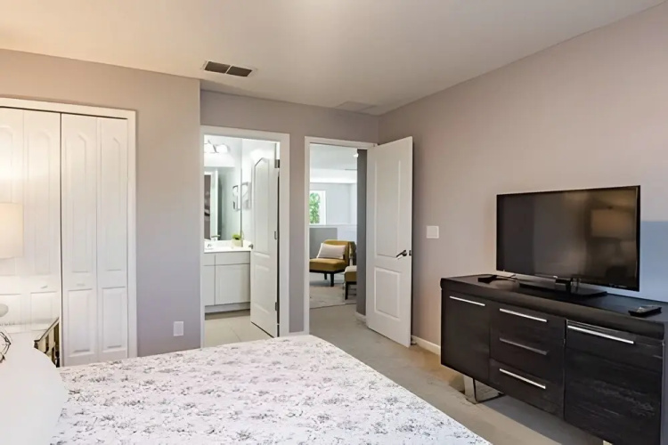Solterra 6br, 4 Ensuites, Pool & Game Room