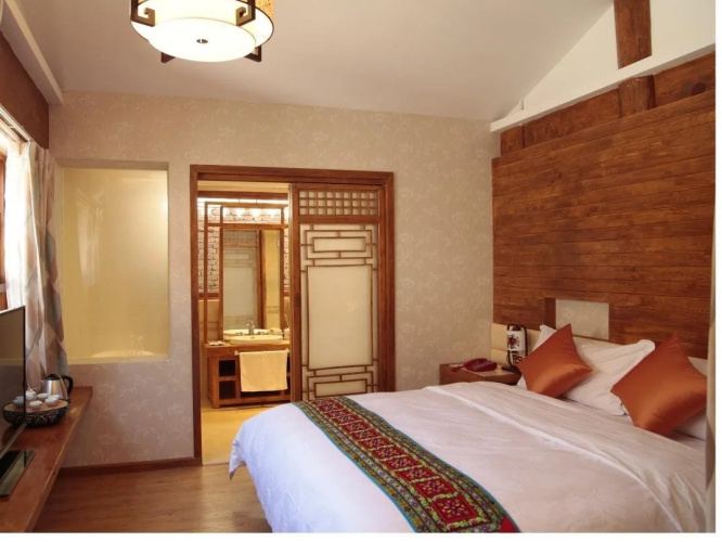 Lijiang Happyland Inn