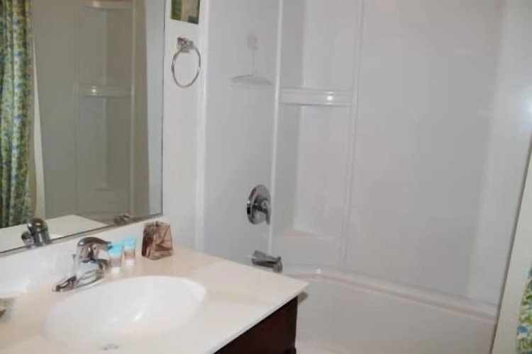 4604 Bay Village
